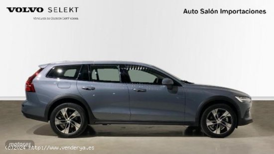 Volvo V 60 V60 Cross Country Core, B4 (diesel) AWD, Diesel de 2023 con 5 Km por 48.900 EUR. en Astur