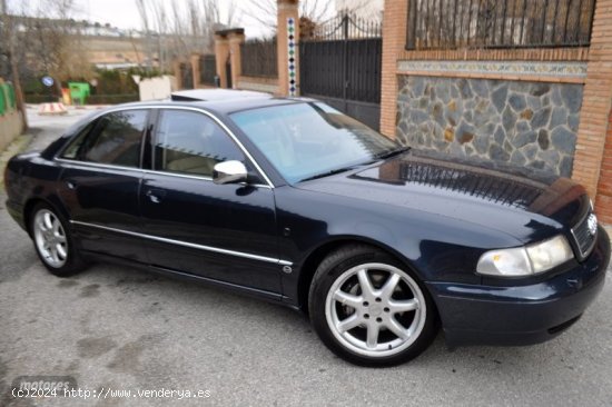 Audi A8 4.2 v8 QUATTRO PIEL BEIGE-XENON-NAVI-TECHO SOLAR de 1997 con 167.000 Km por 9.300 EUR. en Gr