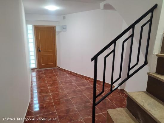 CASA REFORMADA  A LA VENTA EN ONTINYENT,  UBICADA EN LA VILA - VALENCIA