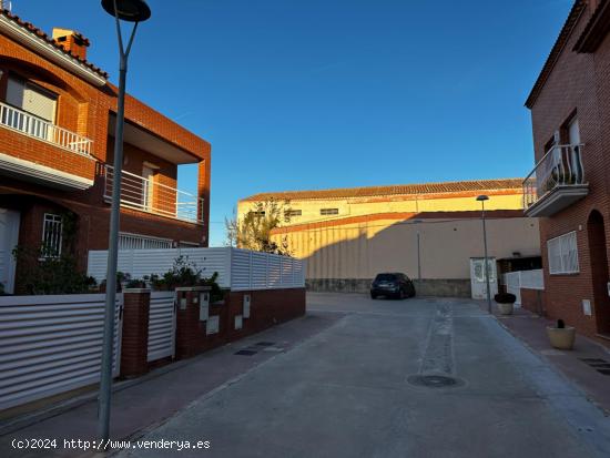 ¡Oportunidad única! 🌟 Se vende parcela de 120 m² en la exclusiva zona del Sindicat de Calafell