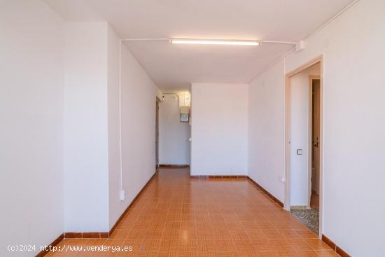 Piso en venta en la calle Jansana - BARCELONA