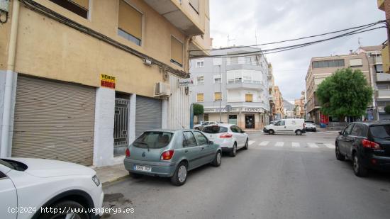  Económico local en planta baja, junto Avenida de Madrid - ALICANTE 