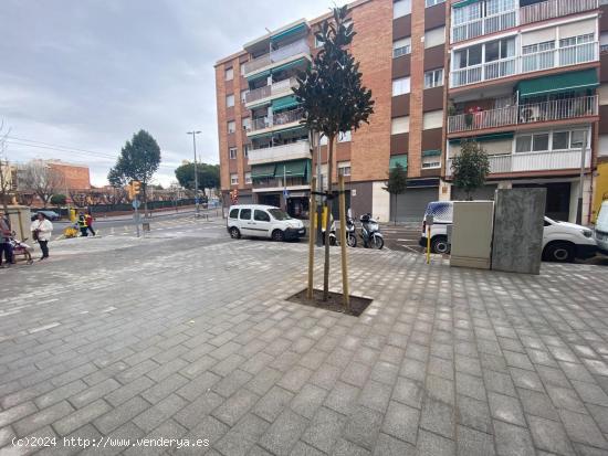  Local comercial en alquiler en el barrio del Centro de Sant Joan Despí - BARCELONA 