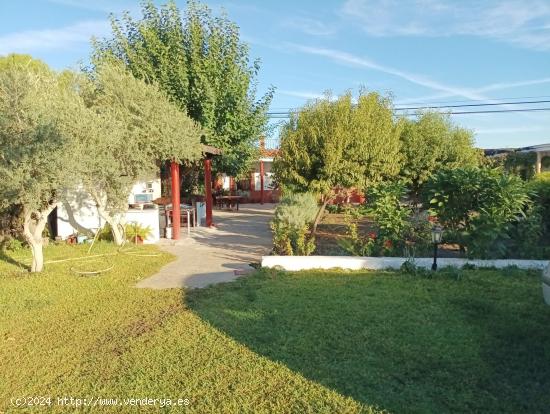 PARCELA EN VENTA EN LA BARQUERA CON CASA Y PISCINA!! - CORDOBA