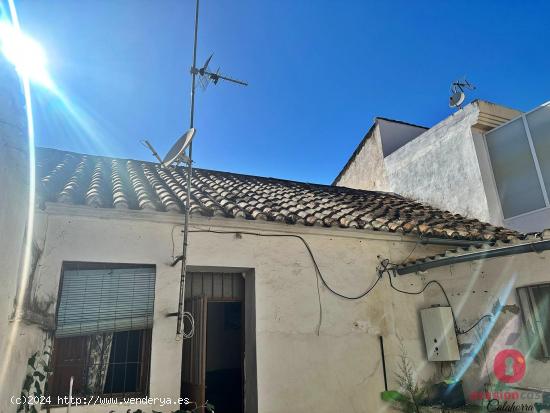  CASA PARA REFORMAR A SU GUSTO - CAMPO DE LA VERDAD ZONA BAJA - CORDOBA 