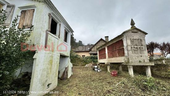 Casa con terreno en Vigo - PONTEVEDRA