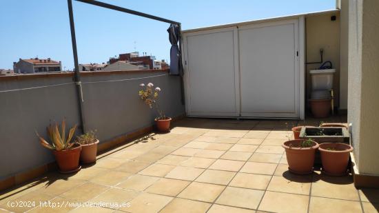 Piso de 3 habitaciones en el Centro de Malgrat (sin ascensor) - BARCELONA