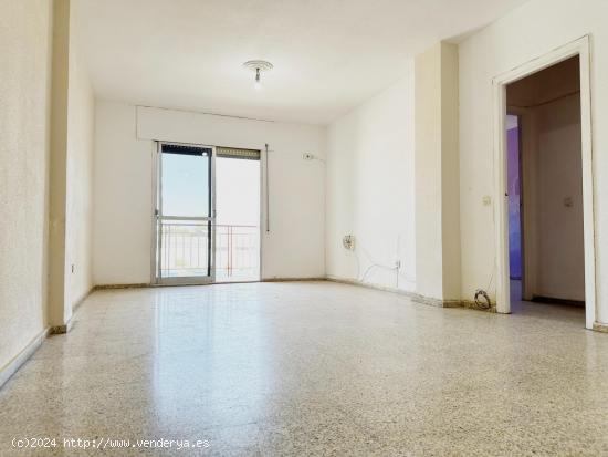  GRAN VIVIENDA EN VIRGEN DE LAS ANGUSTIAS, CON ASCENSOR Y TERRAZA!!!! - CORDOBA 