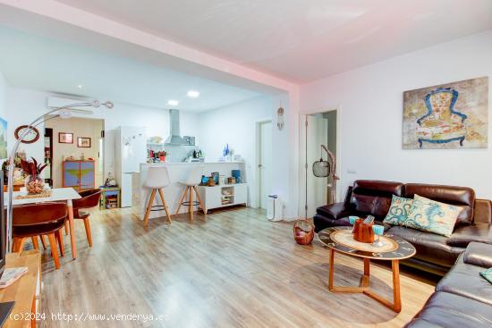  PISO EN VENTA EN SITGES - POBLE SEC - BARCELONA 