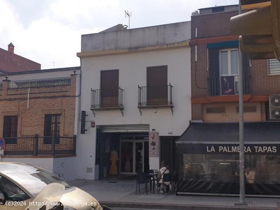 Venta de Piso y local en conjunto en Castilleja de la Cuesta, Sevilla - SEVILLA