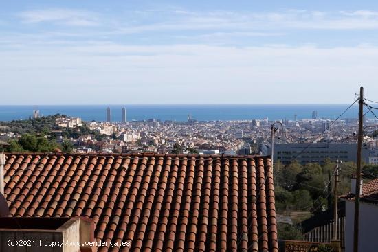 MAGNÍFICA CASA CON VISTAS A BARCELONA - BARCELONA