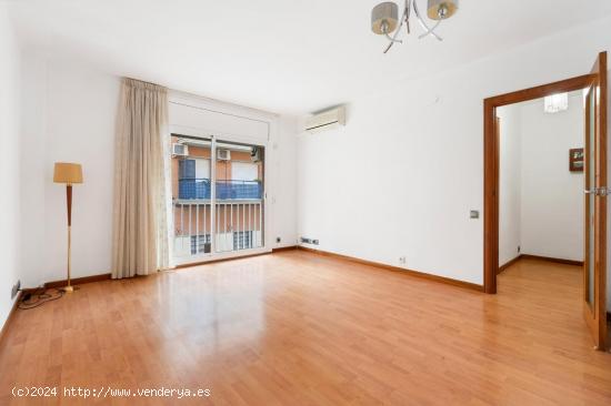 PISO DE 4 HABITACIONES EN CAN BARO - BARCELONA