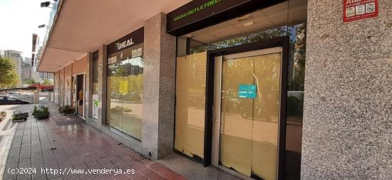  Se vende local comercial en Benidorm, zona av. alfonso puchades - ALICANTE 