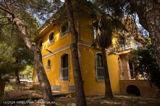 VILLA DE LUJO EN CIUDAD QUESADA - ALICANTE