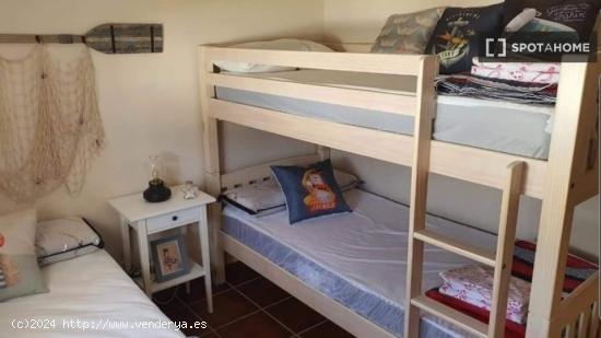 Piso en alquiler de 3 habitaciones en Chiclana de la Frontera - CADIZ