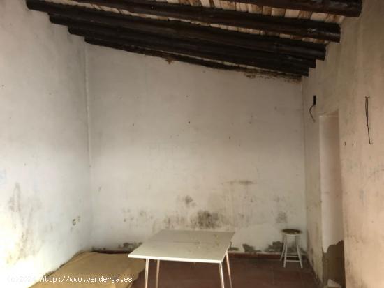 CASABANCO VENDE CASA A REFORMAR EN BIENVENIDA - BADAJOZ