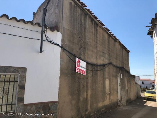 CASABANCO VENDE SOLAR EN MIRANDILLA - BADAJOZ