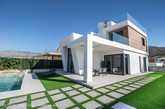 VILLAS DE OBRA NUEVA EN FINESTRAT - ALICANTE