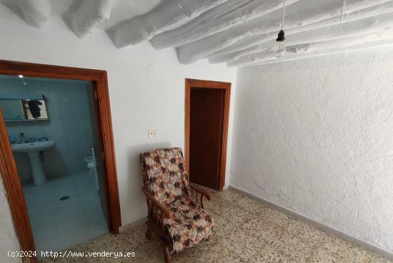 Se Vende en Abrucena - ALMERIA