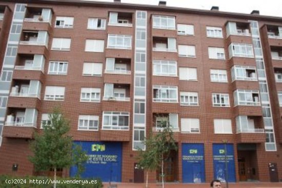  Local comercial en Venta en Vitoria SALBURUA Álava 