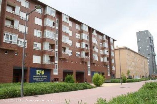 Local comercial en Venta en Vitoria SALBURUA Álava