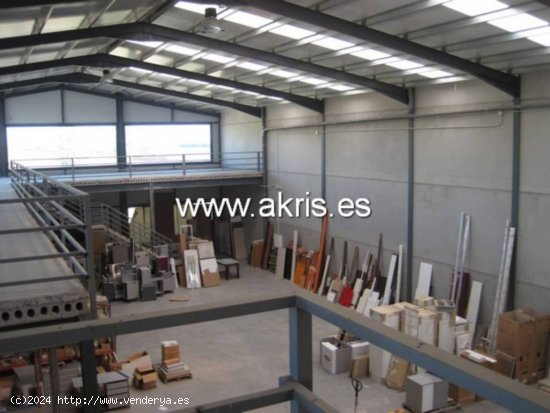 Nave Industrial en venta en Torrijos de 925 m2