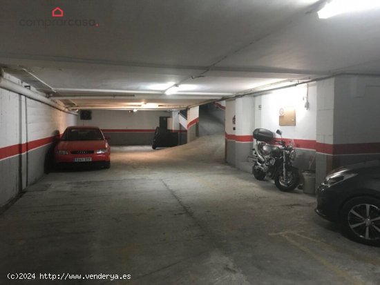 PLAZA DE PARKING PARA 2 MOTOS O COCHE PEQUEÑO EN ZONA RAMBLA FERRAN