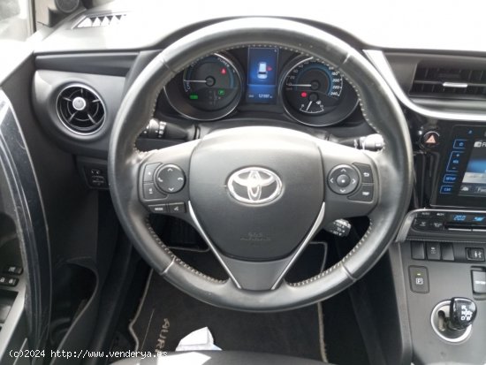 Toyota Auris 1.8 140H Active Touring Sports - Las Palmas de Gran Canaria