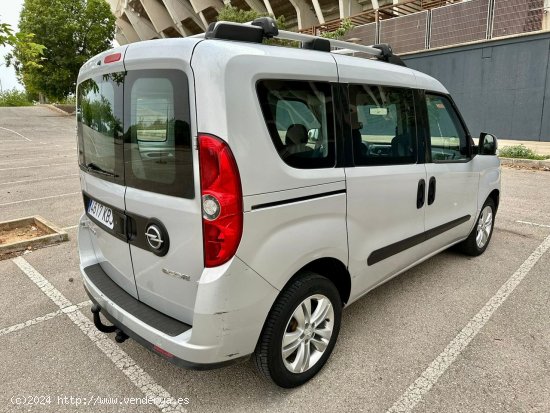 Opel Combo 1.3 CDTI EXPRESSION - 