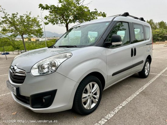 Opel Combo 1.3 CDTI EXPRESSION - 