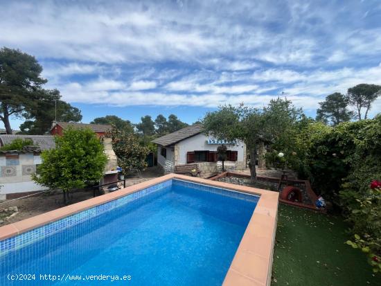  CASA EN VENDA A MEDIONA - LA FONT DEL BOSC - BARCELONA 