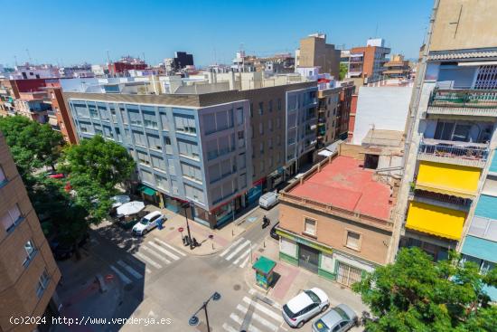 ¡PARCELA ESQUINERA A DOS CALLES EN LA MÍSMA CALLE PADRE MÉNDEZ! - VALENCIA