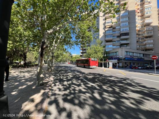 SE VENDE LOCAL DE 2 PLANTAS EN LA ZONA DE CIUTAT UNIVERSITATS EN VALENCIA - VALENCIA