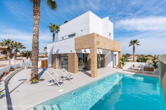 VILLA EN DOÑA PEPA - CIUDAD QUESADA - ALICANTE