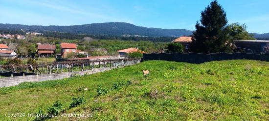 VENTA DE TERRENO EDIFICABLE - PONTEVEDRA