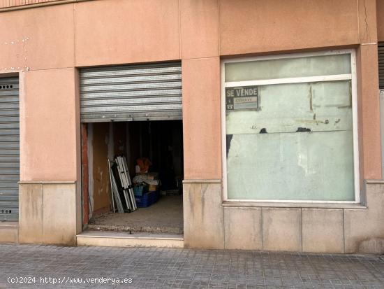 LOCAL COMERCIAL EN LLIRIA - VALENCIA