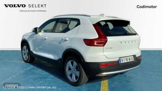 Volvo XC40 XC40 Core, T2 automatico, Gasolina de 2023 con 26.800 Km por 33.990 EUR. en Huelva