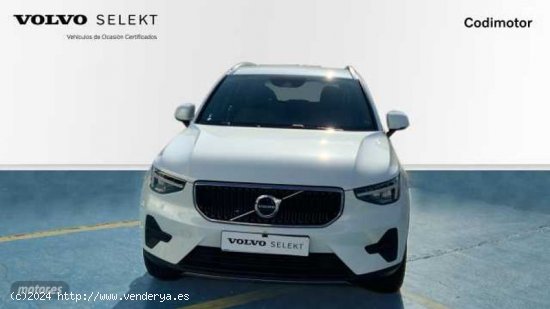 Volvo XC40 XC40 Core, T2 automatico, Gasolina de 2023 con 26.800 Km por 33.990 EUR. en Huelva