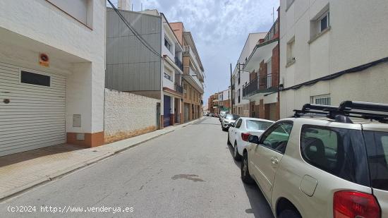 CENTRICO SOLAR EN SANT PERE DE RIBES - BARCELONA