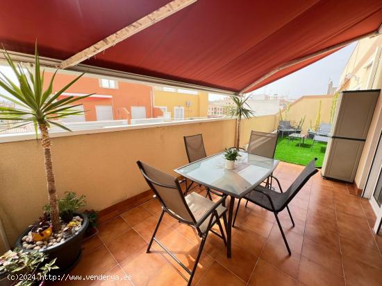  ATICO CON TERRAZA DE 30M2! LICENCIA TURISTICA! 2 DORMITORIOS. PLAYA A 500 METROS! - ALICANTE 