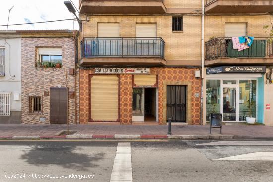 Local en Alquiler con opción a compra en Calle Granada, Armilla, - GRANADA