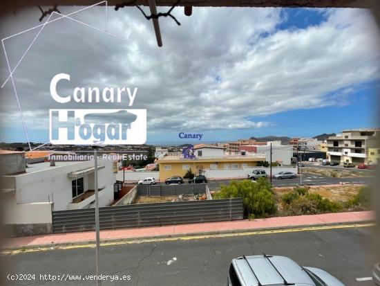 Se vende casa o edificio de dos plantas en estructura en los toscales valle san Lorenzo Arona Teneri