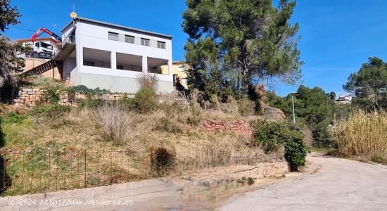 Parcela de 530 m² en Corbera de Llobregat (Urb. Creu Sussalba) - BARCELONA