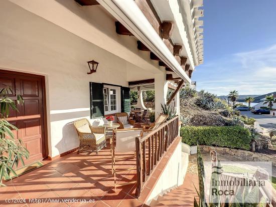 P126 -  Chalet con las mejores vistas de Playas de Fornells - BALEARES