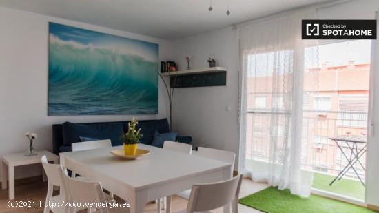 Apartamento de 4 dormitorios en alquiler en Poblats Marítims, junto a la playa. - VALENCIA