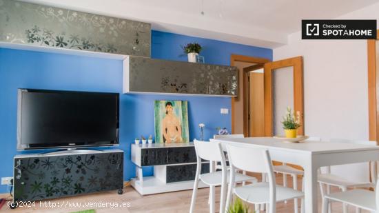 Apartamento de 4 dormitorios en alquiler en Poblats Marítims, junto a la playa. - VALENCIA