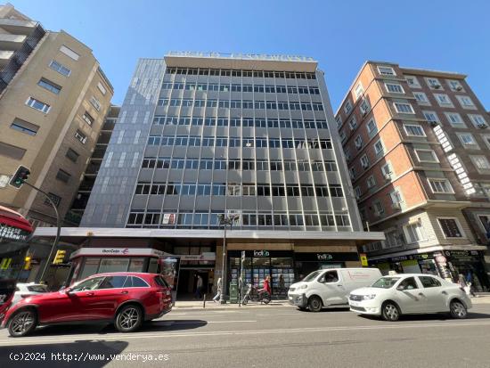 Se alquila oficina en el edificio Cesar Augusta, Zaragoza centro. - ZARAGOZA