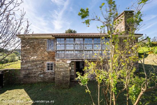 Espectacular casa Rectoral con gran parcela, varios anexos y hórreo - A CORUÑA