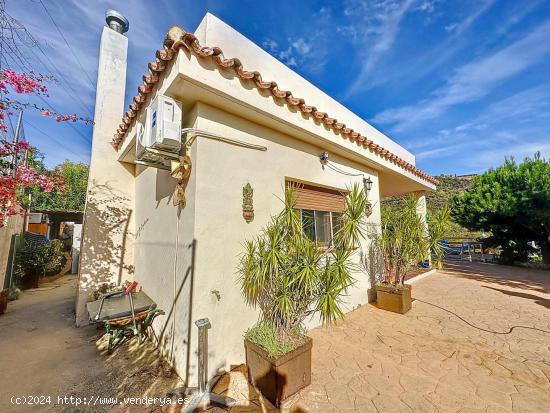 CHALET RUSTICO EN LOS REALES CON VISTAS AL MAR - MALAGA