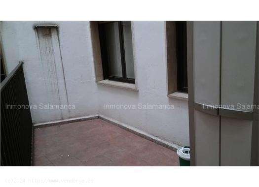 Salamanca ( Centro - Calle Zamora); 2d, 1wc. terraza 120 m2 SS.CC 900€ - Salamanca